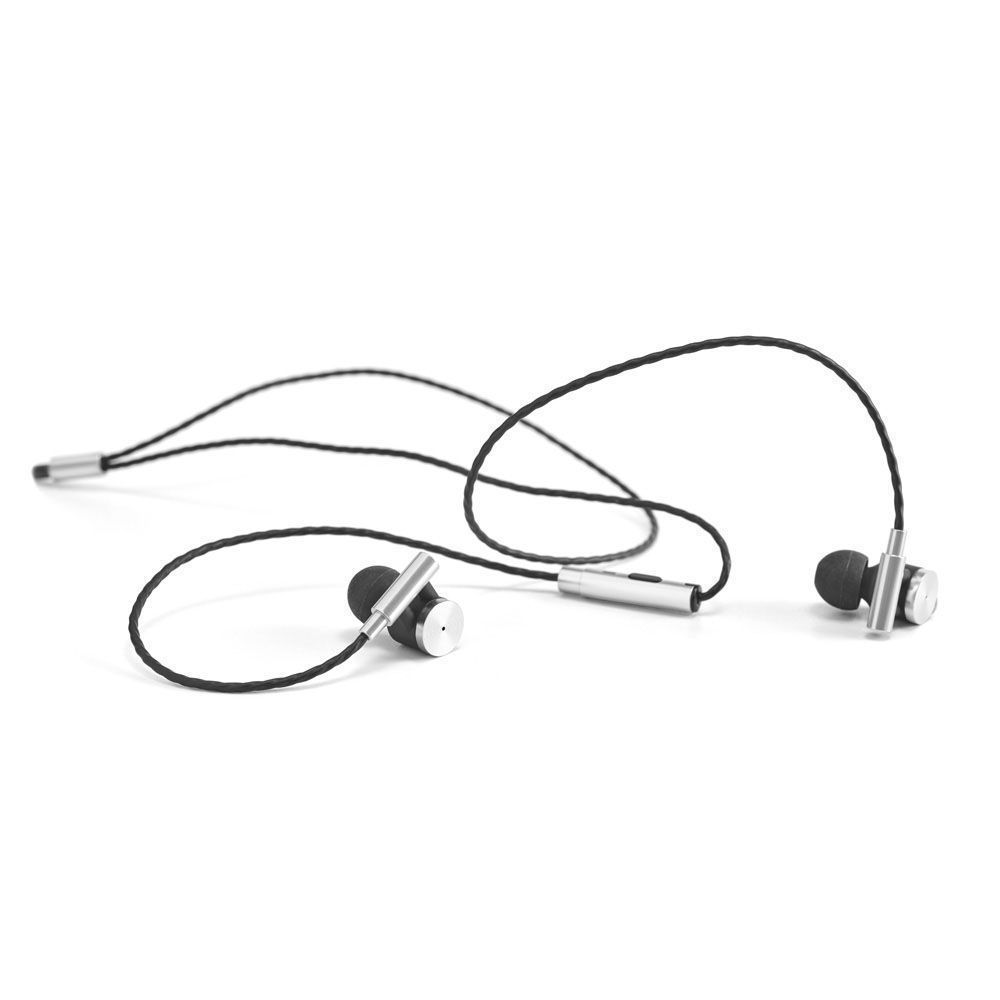 Ekston VIBRATION earphones featuring a modern and practical design